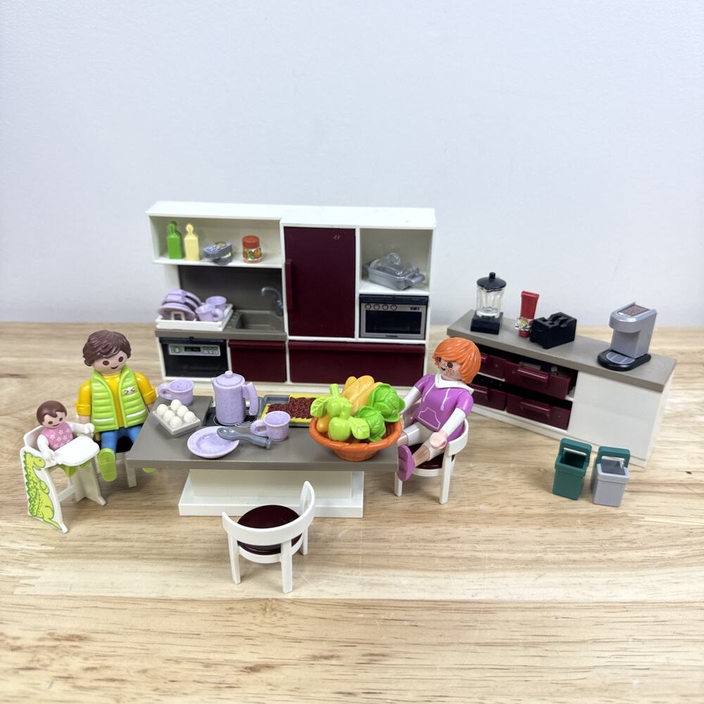 Playmobil 9269 City Life Kitchen Set Retired With Family and Accessories